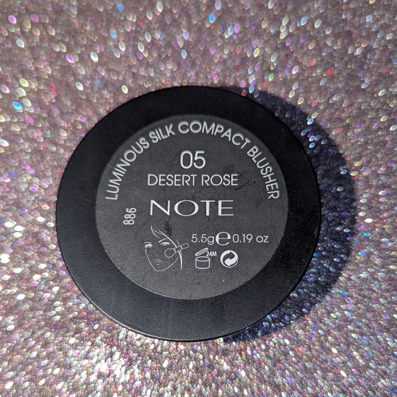 05 Desert Rose Note Luminous Silk Compact Blusher - Picture 7 of 7